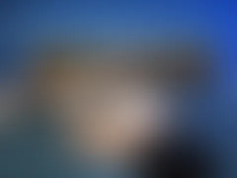Daddy f**kt mich wieder in alle Löcher und spritzt mir ins Gesicht nach dem ich ihn angespritzt hab.