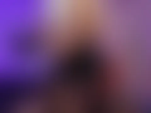 Frohe Pfingsten ihr Süßen 🌸✨ Ich hoffe, ihr genießt das lange Wochenende! Wenn ihr zwischendurch etwas Gesellschaft wollt, ich bin später live 😌