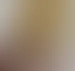 Ich trage nie BH. Meine weichen Titten hängen frei und schwingen beim Gehen. Ich liebe es, wenn Blicke daran hängen bleiben. Würdest du sie gern in der Hand spüren? #milf #titten #nackt #brust #frei #