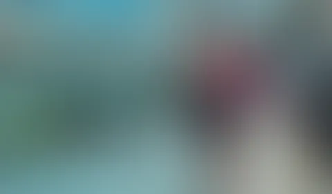 Ich zeige im vollen Kaufhaus den Leuten meine M****i! Mutprobe 3.0