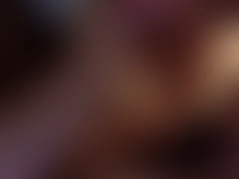 Ist das sein Ernst? Verkauft vom eigenen Ehemann ...