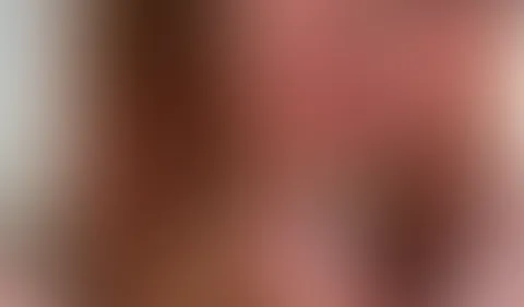 Blowjob und dann geil auf meine Brüste gespritzt