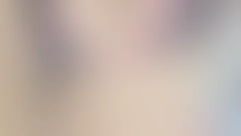 Kommst du mit in den Pool ? 💦