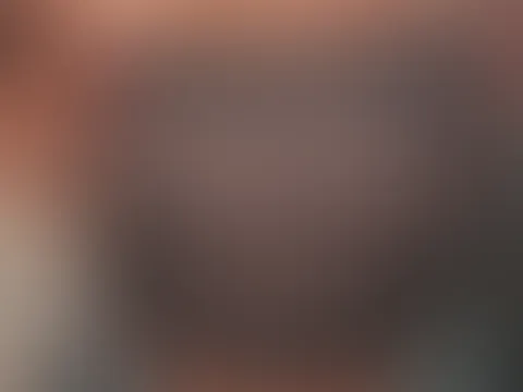 Möchtest du meine prallen 85D Titten auch mal kneten? Stell dir vor, wie gut sie in deinen Händen liegen 🔥😈