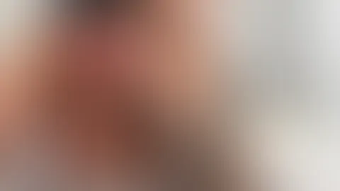 Look me in the eyes 🤫