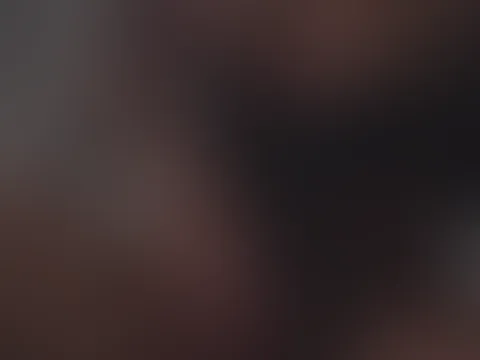Oh ja, Baby, ich spreize meine prallen Backen weit auseinander für dich... Sieh 😋dir mein enges, rosiges Loch an, das vor Geilheit zuckt und nur auf deinen dicken S*****z wartet.🔥🔥🥵🥵🥵🥵