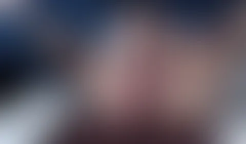 Nach dem ersten Mal Webcam alleine, noch ein bisschen masturbiert.