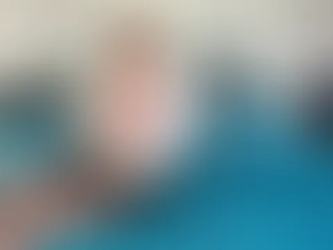 Nach Stressigem Bürotag mit Dildo und Hand selbst gemacht und Nylons noch an.