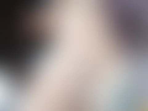 Schreib uns wenn du auch Mal spontane, sexy Bilder willst! Ohne Filter, einfach echt Lionscage 😋