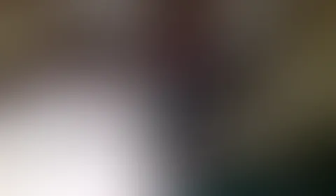 Das ist so geil meine frisch besamte F***e so richtig schön offen nur für Dich. Schau hin wie ich den geilen F**ksaft in meiner engen M****i habe und es genieße so voll gespritzt zu sein und Dir zu pr
