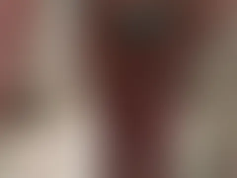 Nach nem Tag am Strand von Thailand musste ich mir es erst mal geil machen. Denkst du ich bekomm riesigen Black Adam auch in mein Hintertürchen?