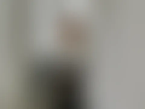 Es ist kalt und ich hoffe bei meine Videos wir euch heiß !! Ich wünsche alle meine User einen guten Rutsch ins Jahr 2026 und ich hoffe ihr spritzt weiterhin bei mir so geil ab !!!