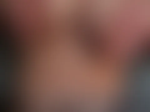 😮💨Meine prallen Brüste tun irgendwie ganzschön weh… könntest du sie für mich weiter massieren?🍒