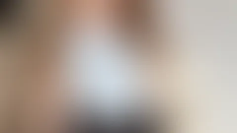 Würdest du mich näher zu dir ziehen oder mich genau da lassen, wo ich bin? 🔥