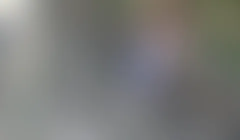 DANKESCHÖNF**K! Jogger sollte nur helfen und stopfte mir dann das Maul Ich war allein im Wald unterwegs, als ich in eine unangenehme Notlage geriet. Ein herannahender Jogger half mir zum Glück und wu