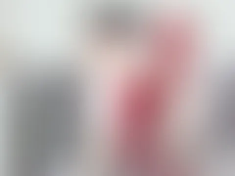 Latex und dicke aufgepumpte Schamlippen