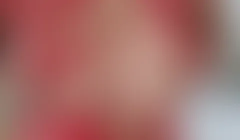 Was sagst du zu meinen großen Titten?