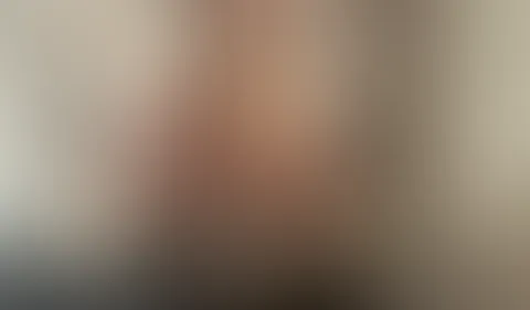 💦 wenn du sie nicht voll machst muss ich halt drauf spucken 😈… geil auf Arbeit 🥵…