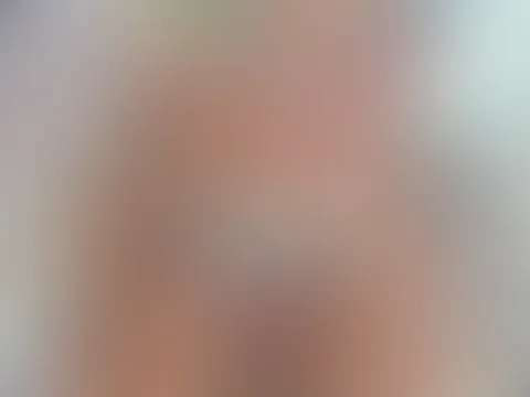 Bin aus dem Urlaub zurück. Mit heißen Bikini- Streifen 🔥