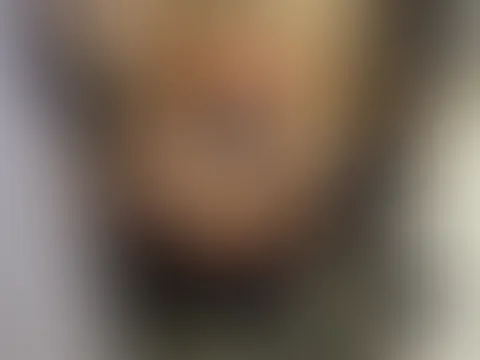Bei dem kalten Wetter heute braucht man doch etwas warmes...also genieße meinen heißen Rosella-Sekt😜 Deine geile Rosella wünscht dir ein schönes Wochenende💋 Habe viele neue Filme hochgeladen und e
