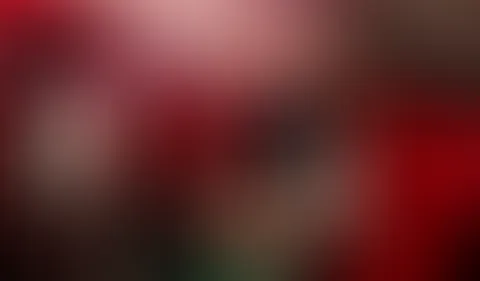 Hier kommt jetzt der erste Teil meiner Lesbian Action mit der heißen Amber und Frau Dr. Wildemann aus der einHornyWg