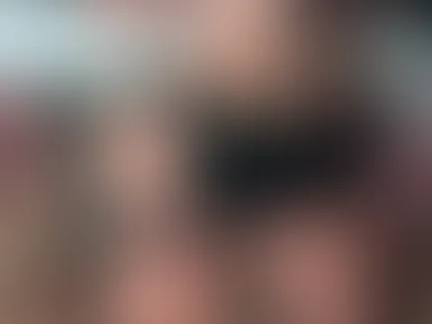 Wie schnell könntest du mich ausziehen babe?🙈🫦