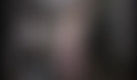 Im Zuchthaus wird eine neue Wärterin ausgebildet und das natürlich wie es sich gehört am lebenden Objekt. Und dieses Objekt bin natürlich ich. Wer sonst? So wird mir ordentlich der A***h gespankt. Im