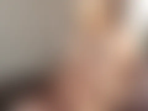 Guten Morgen, Sonnenschein 🌞 Die Vögel singen, der Frühling ist endlich da… und ich bin mit einem Lächeln und warmen Gedanken aufgewacht 😊💕