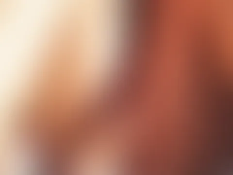Was würdest du machen wenn ich so vor dir sitze? 😈