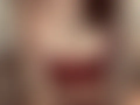 Ich bin so heiß auf dich. Steckst du deinen s*****z dazwischen? 🍆💦