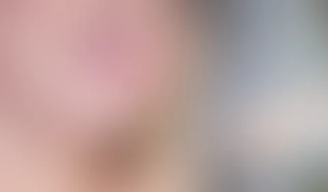ICH F**KE EINEN SCHRANK! Geil Doggy selbst Durchgenommen! Ich hätte zwar lieber einen Schrank mit breiten Schultern und starken Armen genommen, aber einer mit Spiegeltür muss einer SingleLady halt man