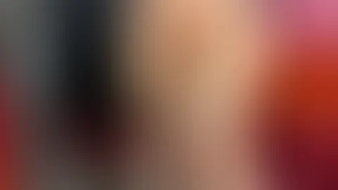Gefällt dir der Gedanke, dass ich gerade ohne Höschen unterwegs bin? 😏😈