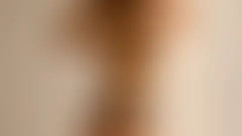Schau dir meine Schönheit an? Nur zu, ich hab nichts dagegen 😏