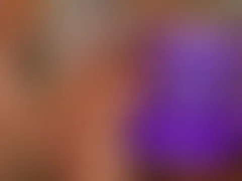 NEUES VIDEO IST ONLINE👅💦 Ich liebe, sexy geile Milfs😍 Besonders, wenn sie so gierig und geil auf S*x sind, wie Felisie. Ihre geilen Löcher machen verrückt 🥵 Was für ein gieriges Luder sie, versc