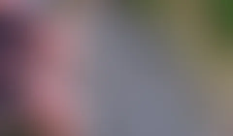 Wette verloren! Ich muss einem Fremden einen B****n!