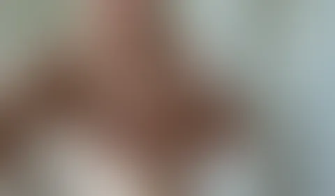 Kurzes titten kneten gefällig?
