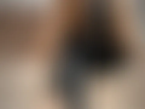 Friday the 13th ✨ Absolutely love this day. It’s always so deliciously unlucky… for weak boys like you. Leather. Heels. My eyes locked on yours. Feel your willpower melting yet? Today luck is on MY si