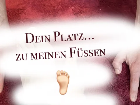 Dein Platz? Zu meinen Füßen.. 🦶🏻 😈