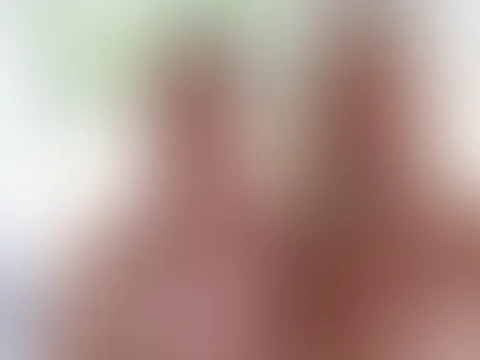 Heiße Lesbo P**s-Action! Dirty-Tina p**st mir in mein Schluckmaul!
