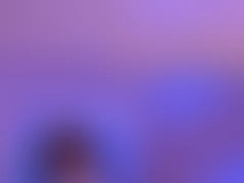 Mein weißer Body spaltet meine Schamlippen