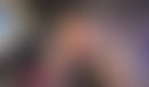 Du bist über 30 oder noch älter und hattest noch nie S*x. Jetzt mal ehrlich, denkst du wirklich irgendeine Frau hat Bock dir jetzt noch das Vögeln beizubringen? Spoiler: NEIN. Das heißt aber nicht, da