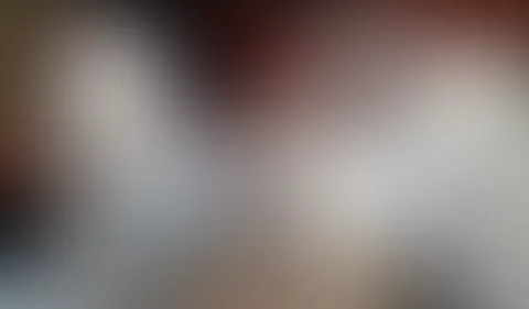 Beim Masturbieren erwischt und mit Dildo und S*****z abgef**kt!