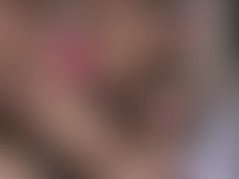 Erster 3er-F**k für süsses Teenygirl