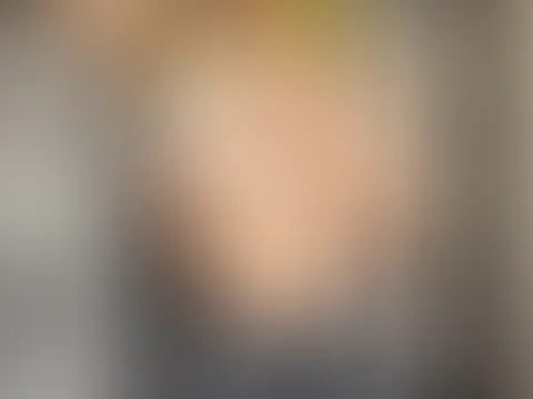 Guten Morgen ☕ Morgenroutine: Lächeln, strecken und dich ein bisschen verrückt machen 😏😈