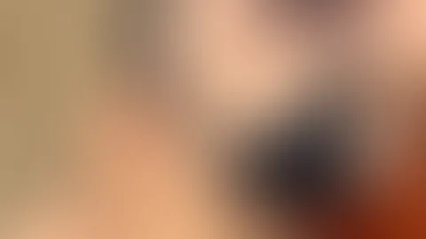 Sun, summer, let’s show our boobs! ☀️