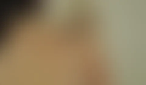 Mega abgep**st Da war der letzte Clip noch nicht mal ganz im Kasten, da drückte auch schon die Blase. So wie eigentlich immer nach einem Orgasmus bei mir. Und mein Kameramann meinte ich sollte doch h