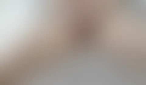 Hart gep**st nach dem C******e-F**k Puh das wurde aber auch ganz dringend Zeit. Schon beim f**ken während des Drehs habe ich gemerkt wie voll meine Blase ist. Zum einen ja geil weil ich dann noch sch