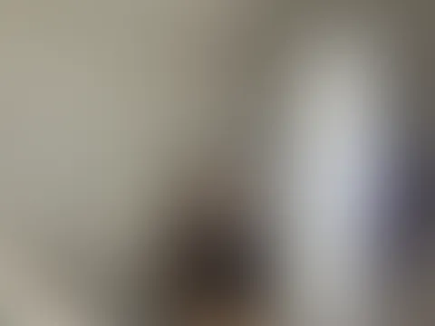 Neu hier, freu mich auf dich! Xoxo Ellie ðŸ¤