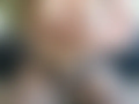 Warum bist du hier? Ich bin hier für echte Lust! Lass uns schauen ob die Chemie stimmt💋 Wie das Mädchen von nebenan, kein Profi, kein Pornosternchen. Bei mir gibt es keine Spielchen...