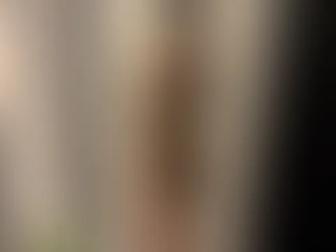 Ich bin online für dich 😋 du möchtest mehr sehen ? Dann ab in meine DMs mit dir 🔥